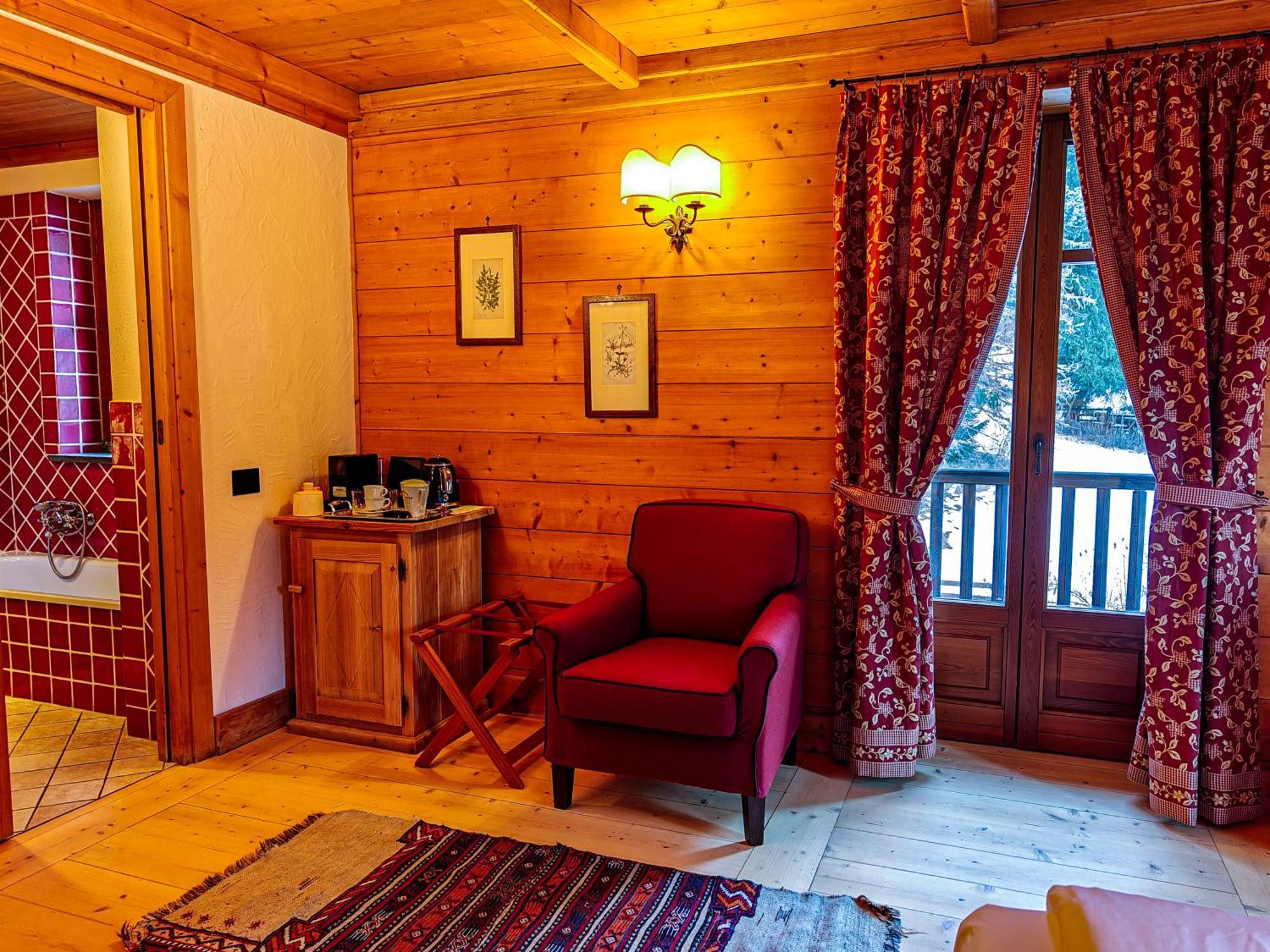 Hotel Breithorn Champoluc Exterior photo